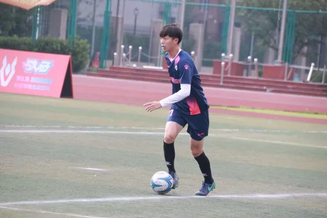 著名演员汤姆·斯凯里特逝世，享年93岁